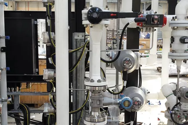 Champ pétrolier terrestre en Italie